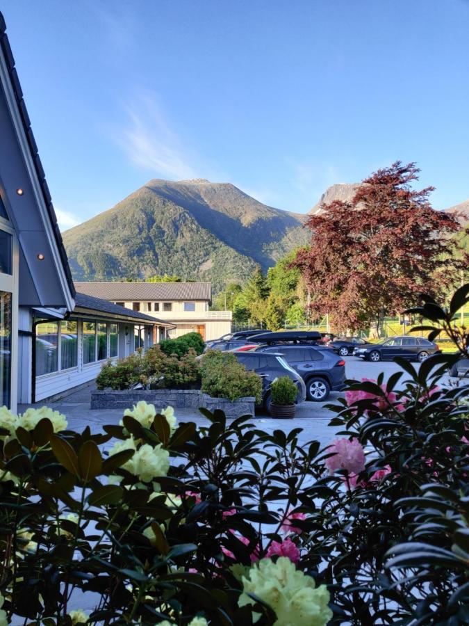 Rosendal Fjordhotel Екстер'єр фото